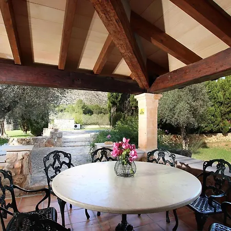 Charmante In Der Naehe Von Cala San Vicente By Interhome Сasa de vacaciones