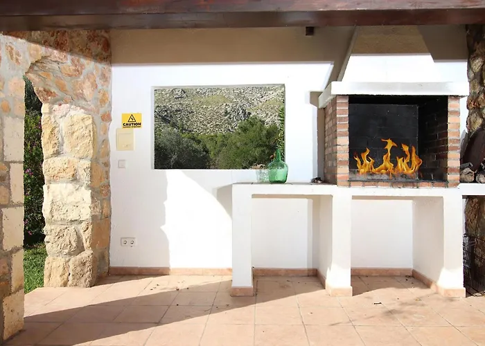Charmante In Der Naehe Von Cala San Vicente By Interhome Сasa de vacaciones *