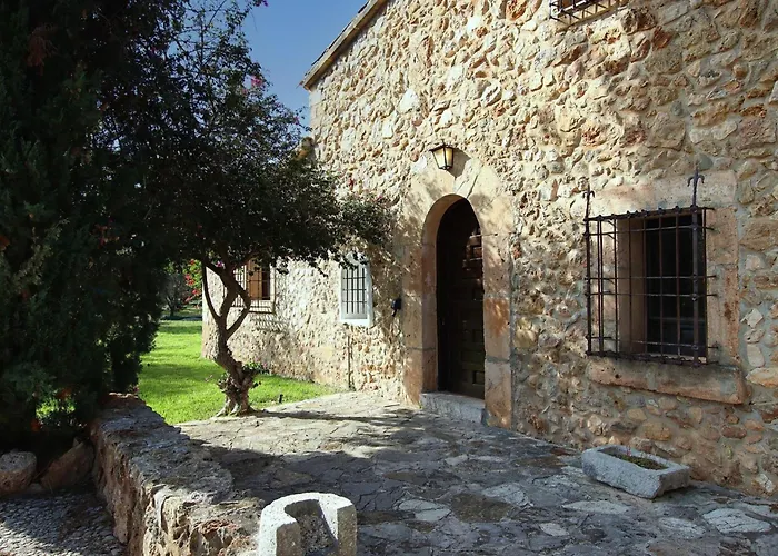 Сasa de vacaciones Charmante In Der Naehe Von Cala San Vicente By Interhome